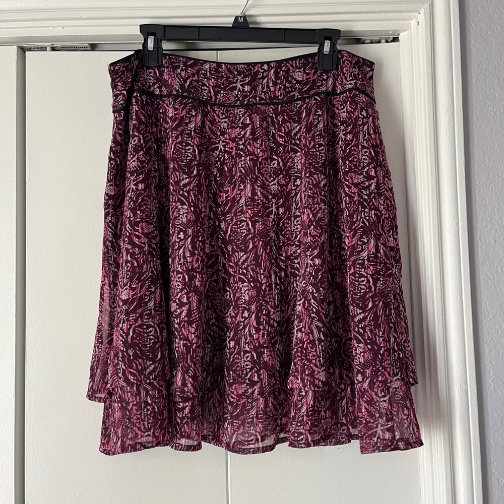 White House Black‎ Market Skirt Size 12 Purple Pink Floral Print